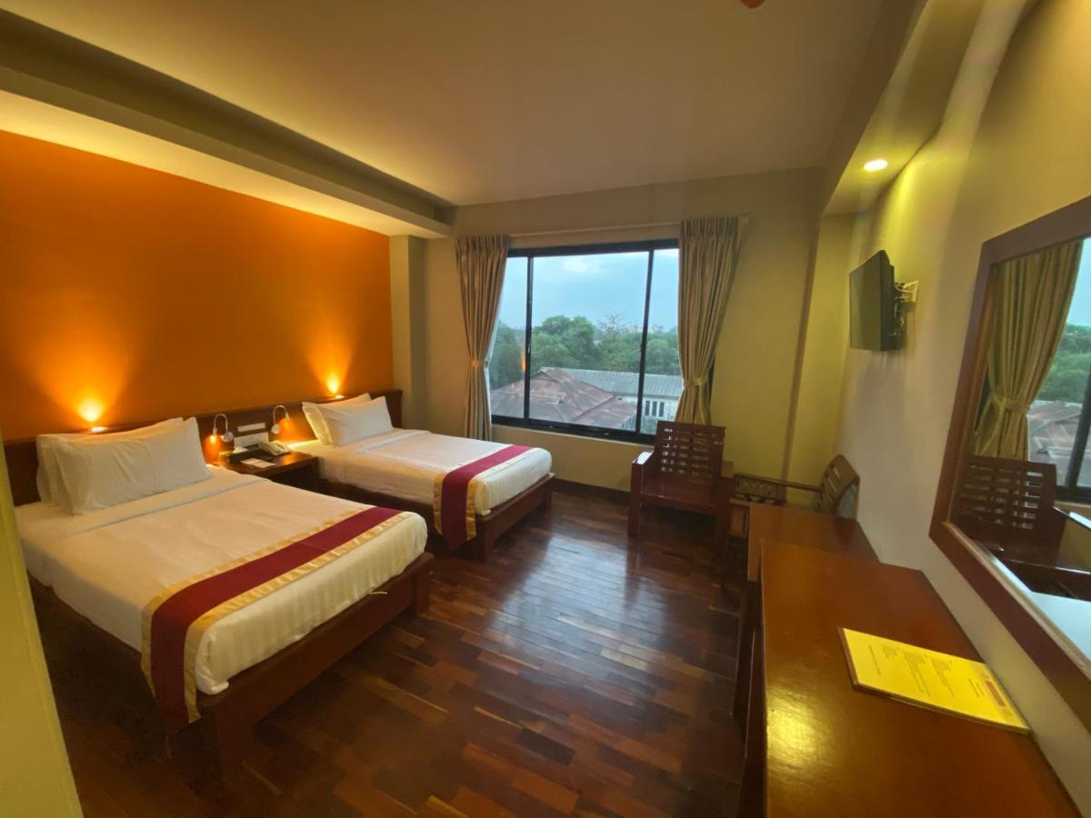 My Dream Hotel Yangon Bagian luar foto