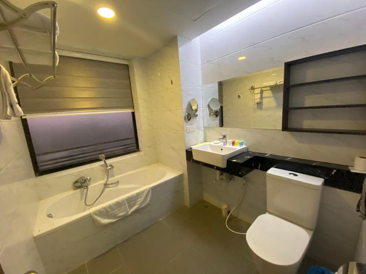 My Dream Hotel Yangon Bagian luar foto